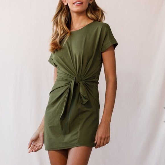 Green T-Shirt Dress - Picture 3 of 4